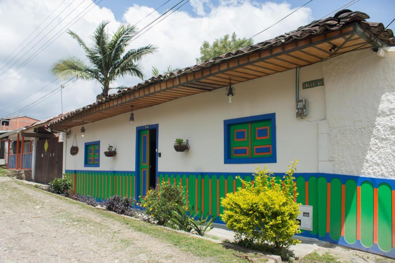 ホテル La Cigarra Casa De Huespedes サレント エクステリア 写真
